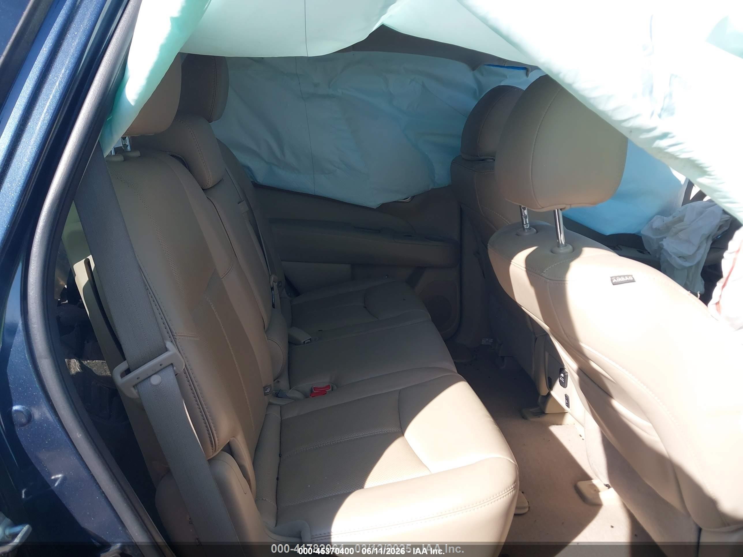 2015 Nissan Pathfinder Platinum Черный vin: 5N1AR2MN2FC654433