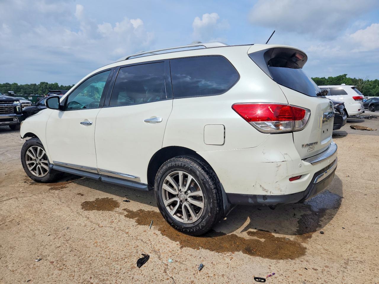 2015 Nissan Pathfinder Sl White vin: 5N1AR2MN2FC676058