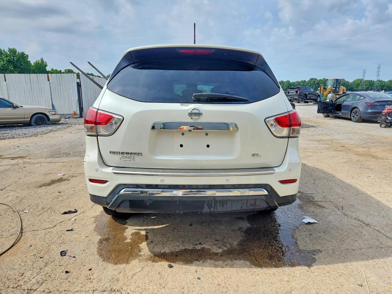 2015 Nissan Pathfinder Sl White vin: 5N1AR2MN2FC676058