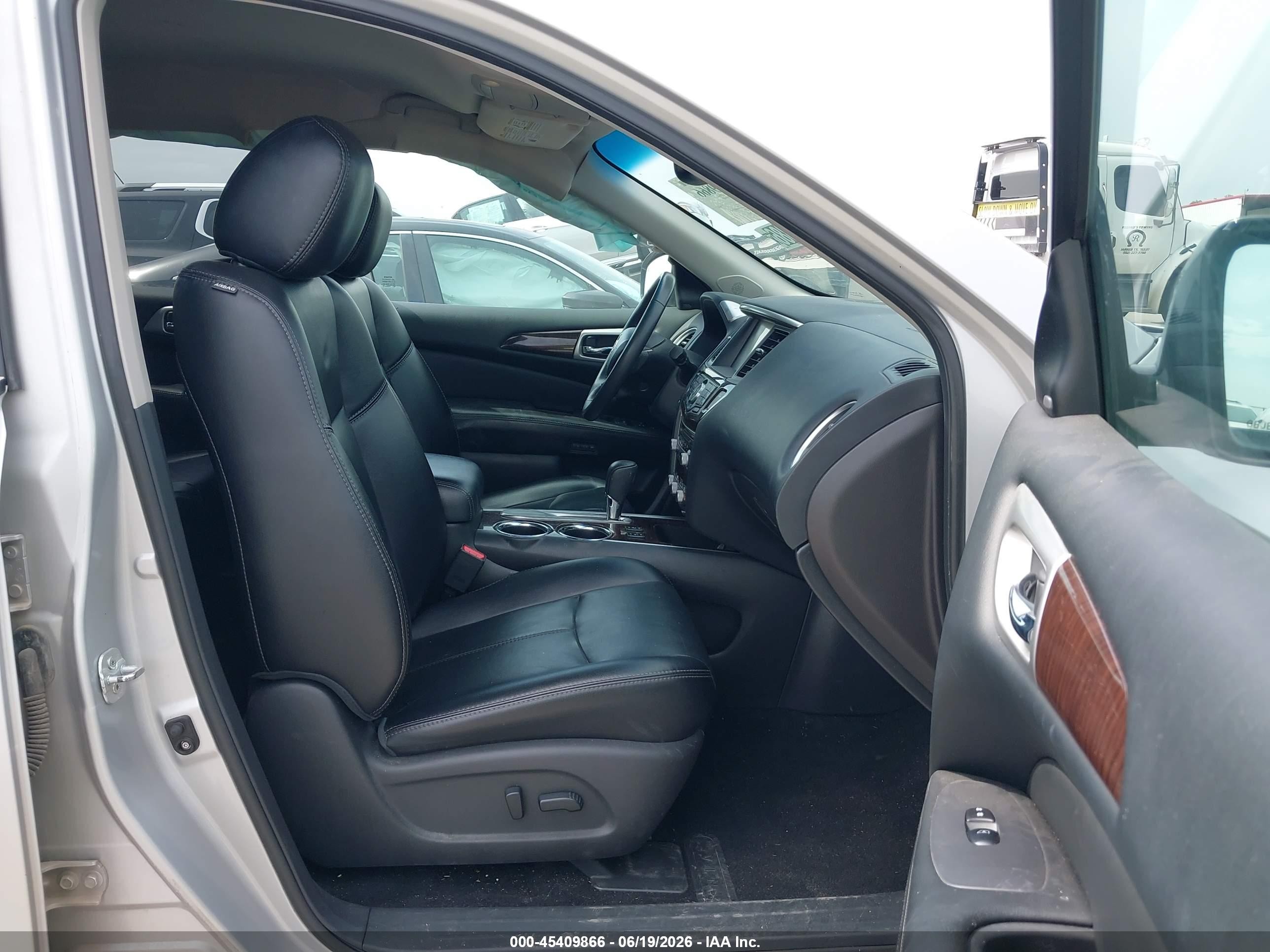 2015 Nissan Pathfinder Sl Silver vin: 5N1AR2MN2FC683687