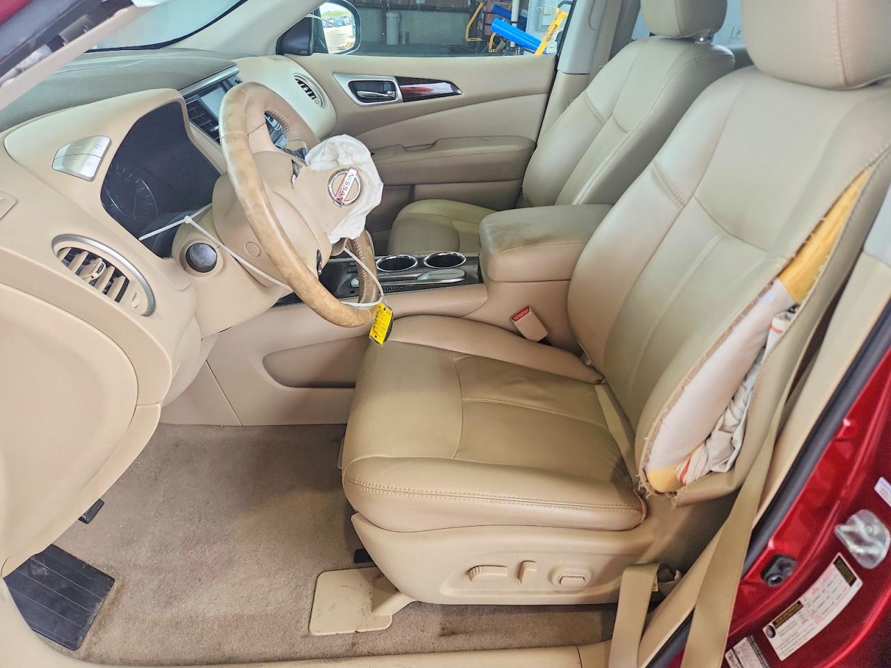 2015 Nissan Pathfinder Sl Красный vin: 5N1AR2MN2FC698755