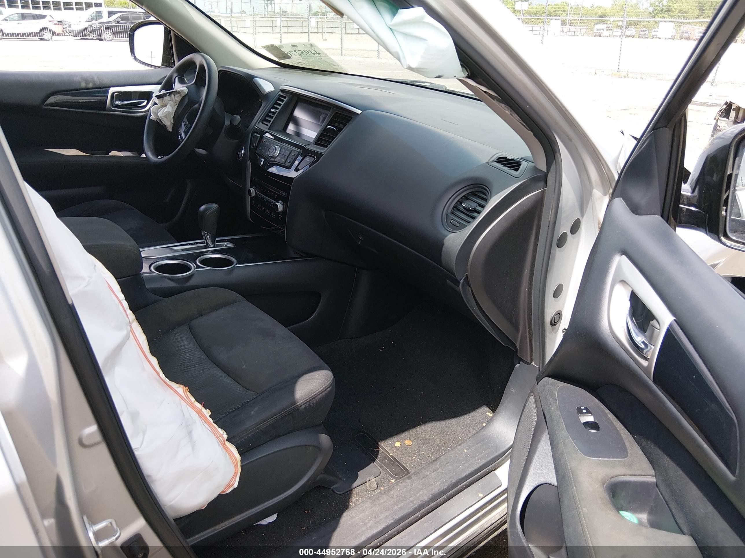 2015 Nissan Pathfinder S Gray vin: 5N1AR2MN2FC710080