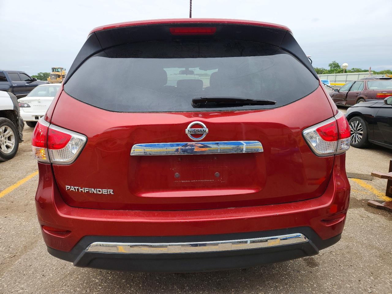 2015 Nissan Pathfinder Red vin: 5N1AR2MN2FC719961