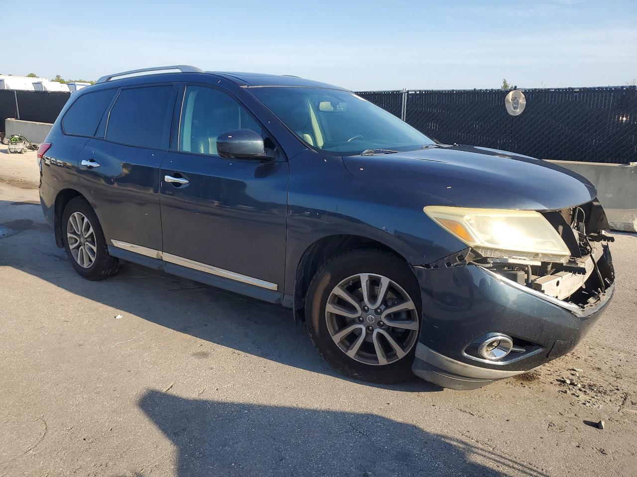2015 Nissan Pathfinder Sl Blue vin: 5N1AR2MN2FC723248