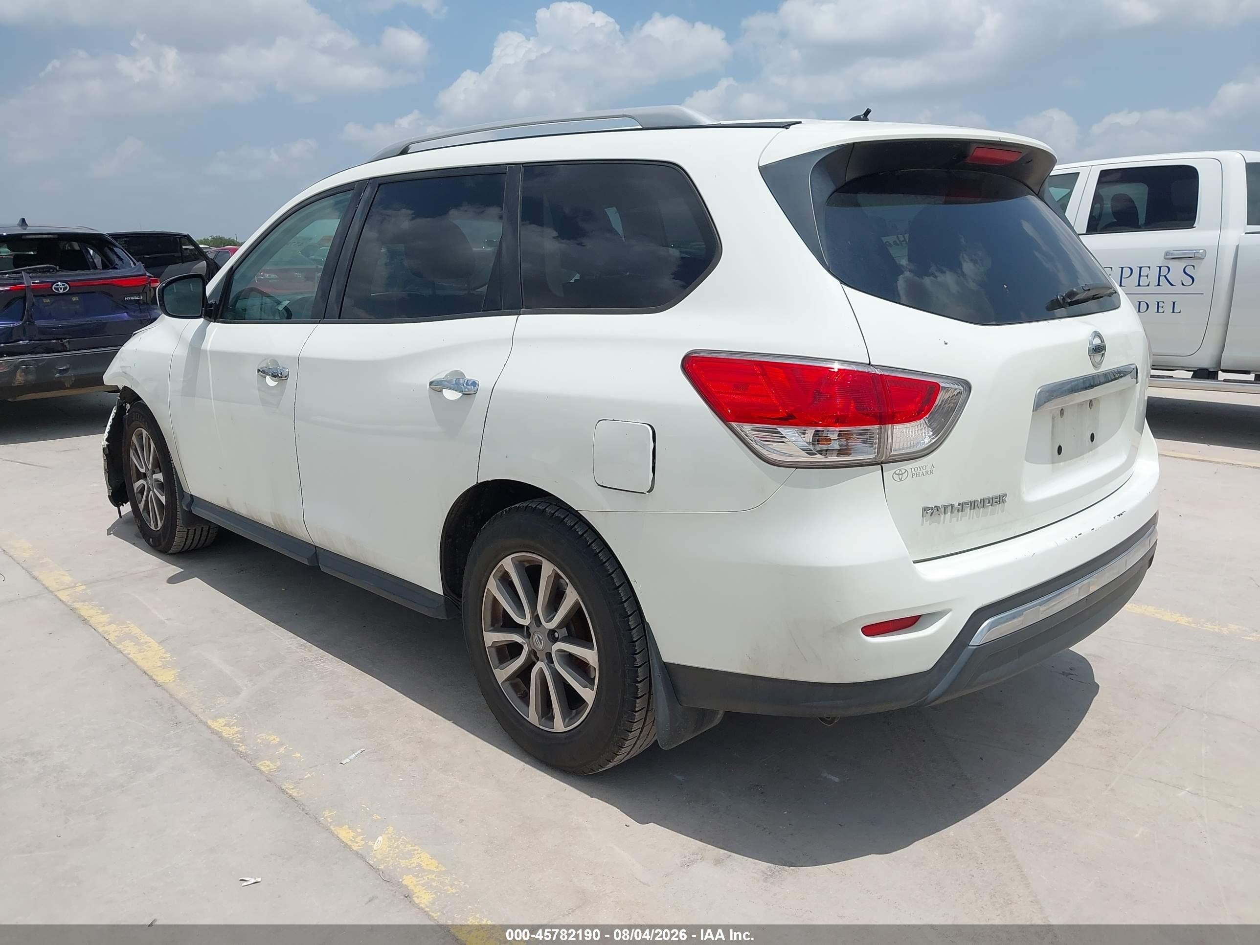 2016 Nissan Pathfinder S White vin: 5N1AR2MN2GC667216