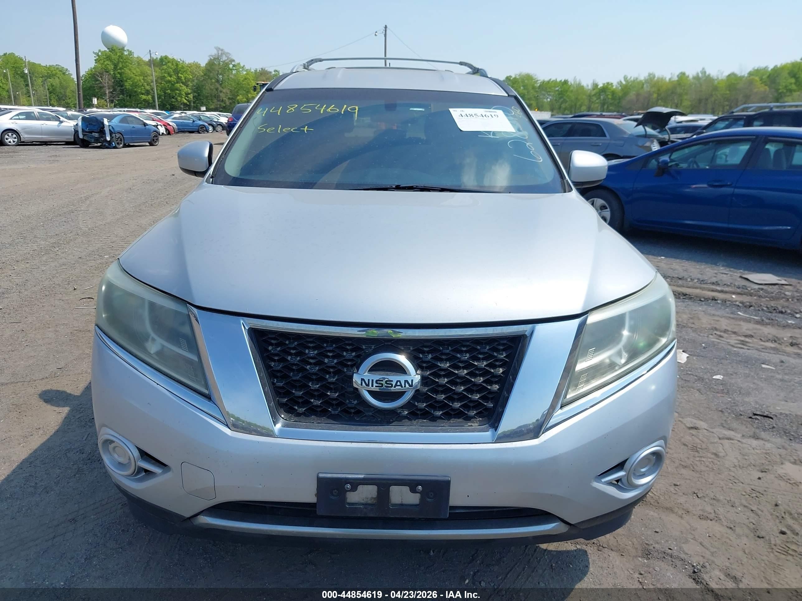 2013 Nissan Pathfinder Sv Silver vin: 5N1AR2MN3DC628310
