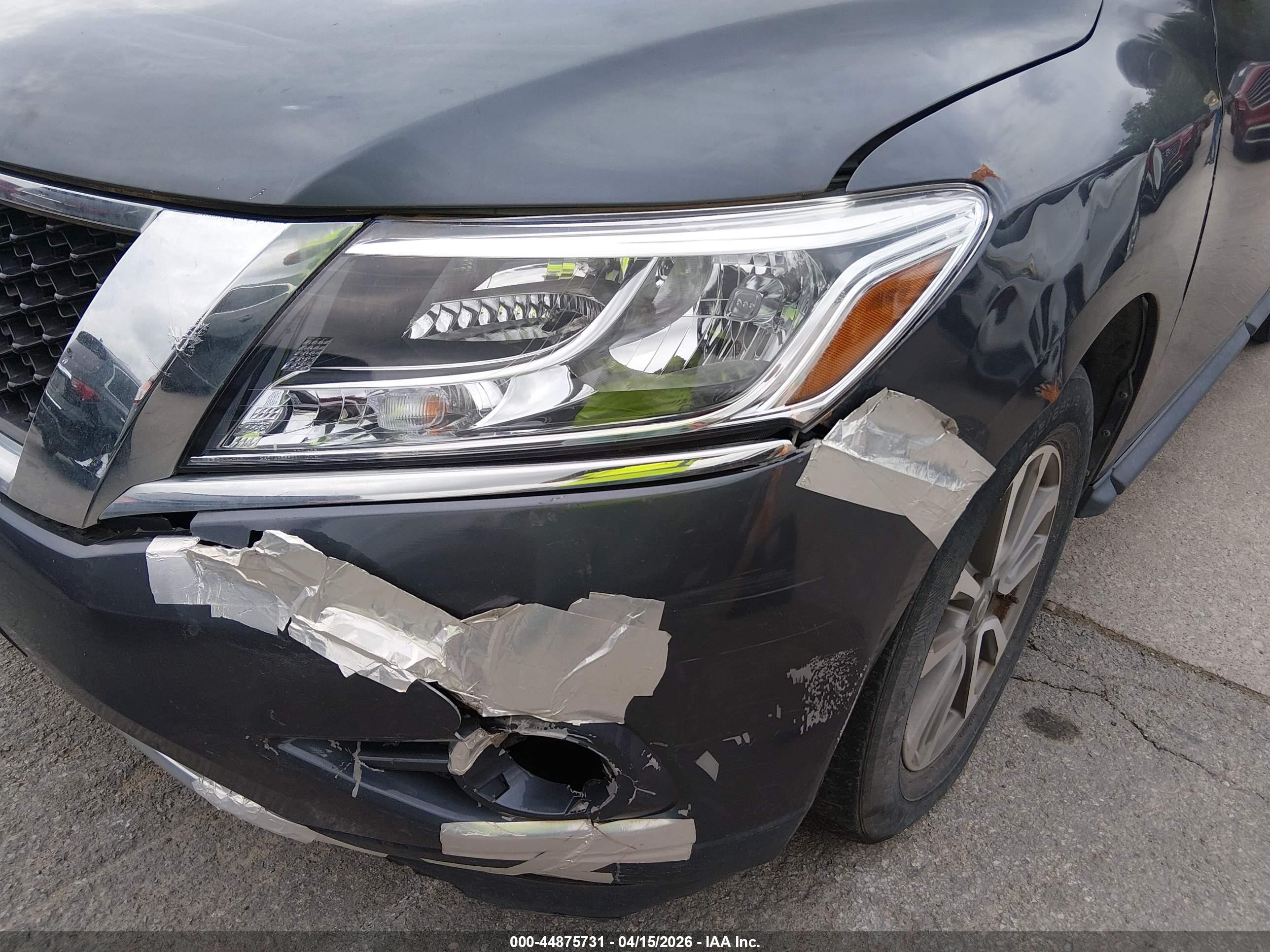 2013 Nissan Pathfinder Sv Серый vin: 5N1AR2MN3DC630929