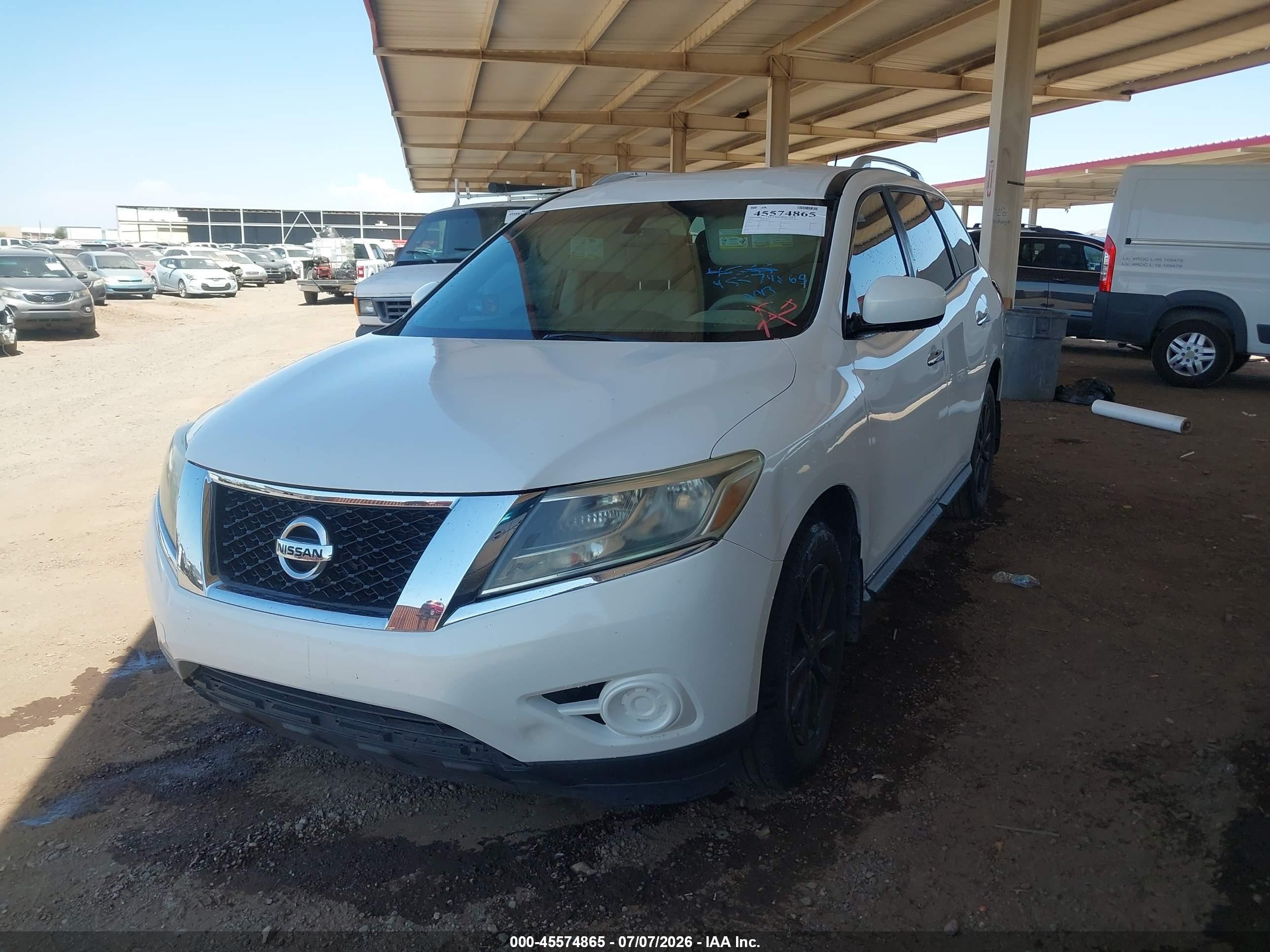 2013 Nissan Pathfinder Sv White vin: 5N1AR2MN3DC640473