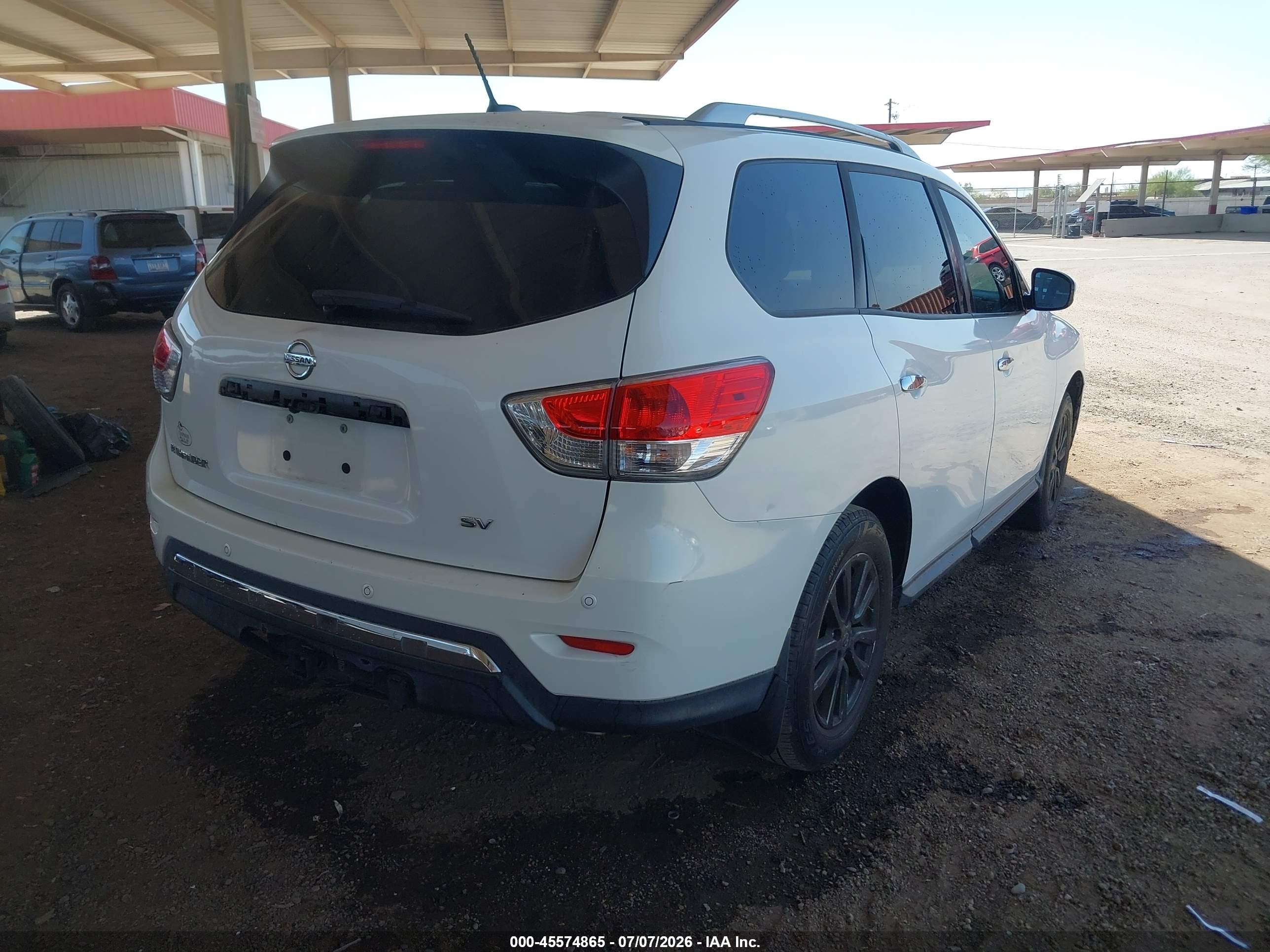 2013 Nissan Pathfinder Sv White vin: 5N1AR2MN3DC640473