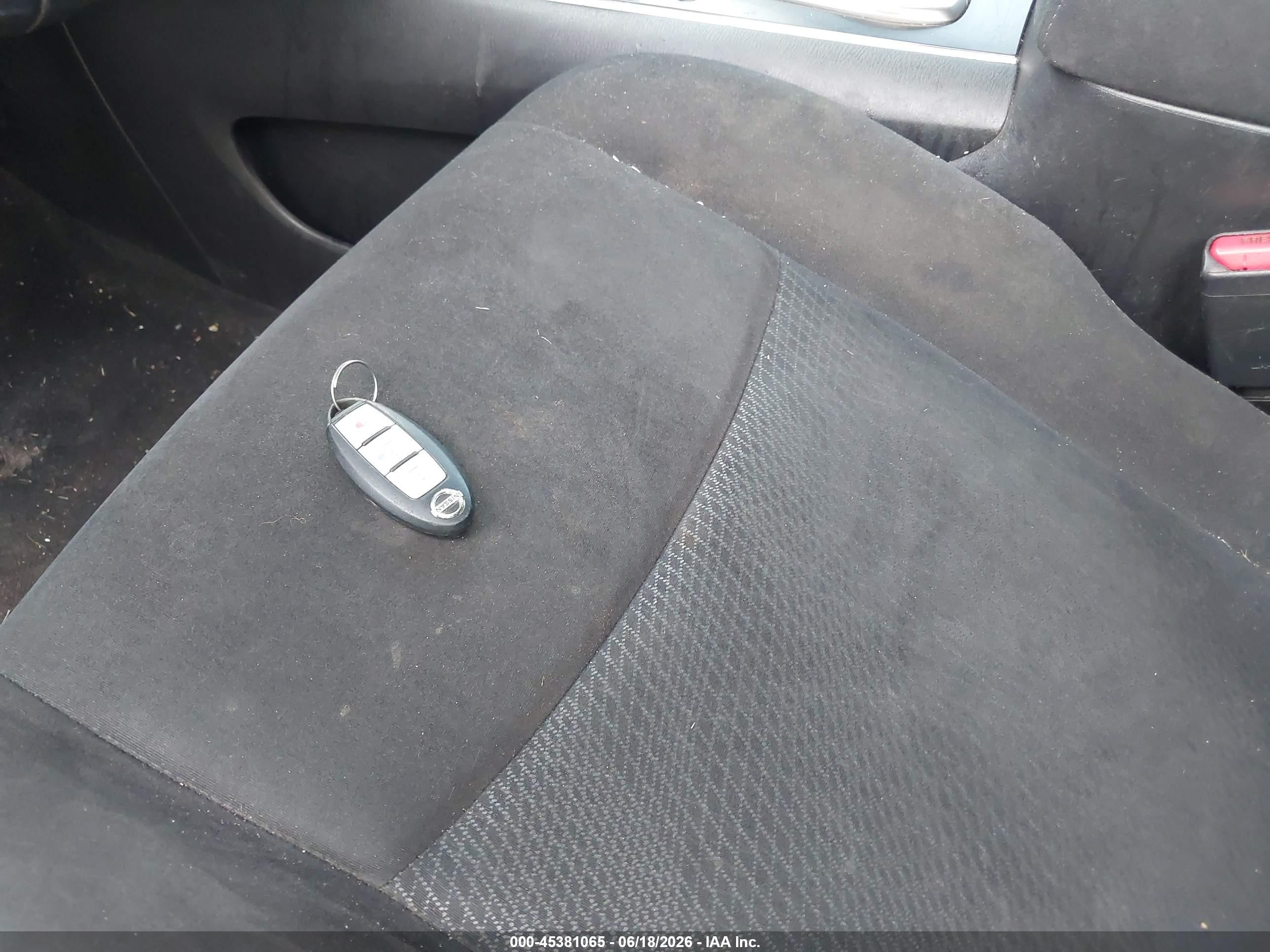2013 Nissan Pathfinder Sv Белый vin: 5N1AR2MN3DC664305