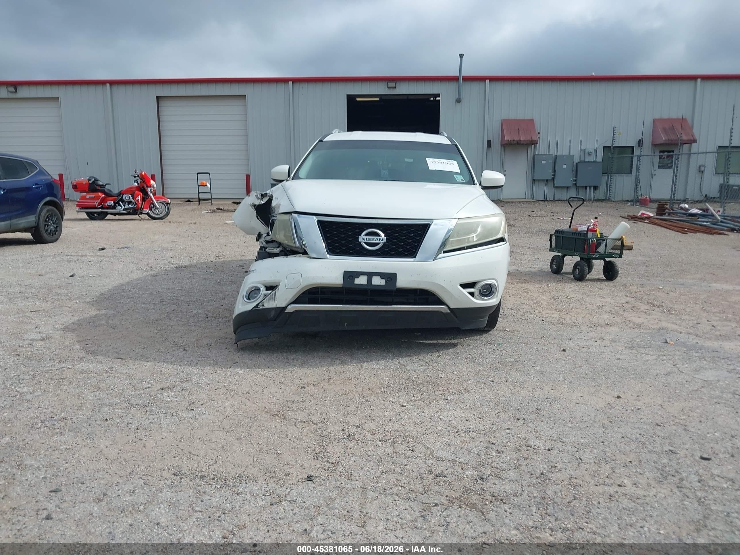 2013 Nissan Pathfinder Sv Белый vin: 5N1AR2MN3DC664305