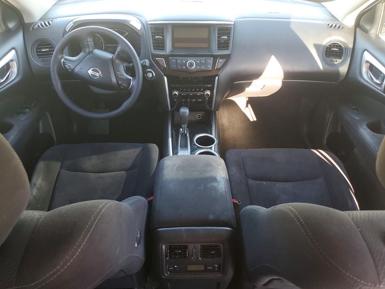 2013 Nissan Pathfinder S Silver vin: 5N1AR2MN3DC685137