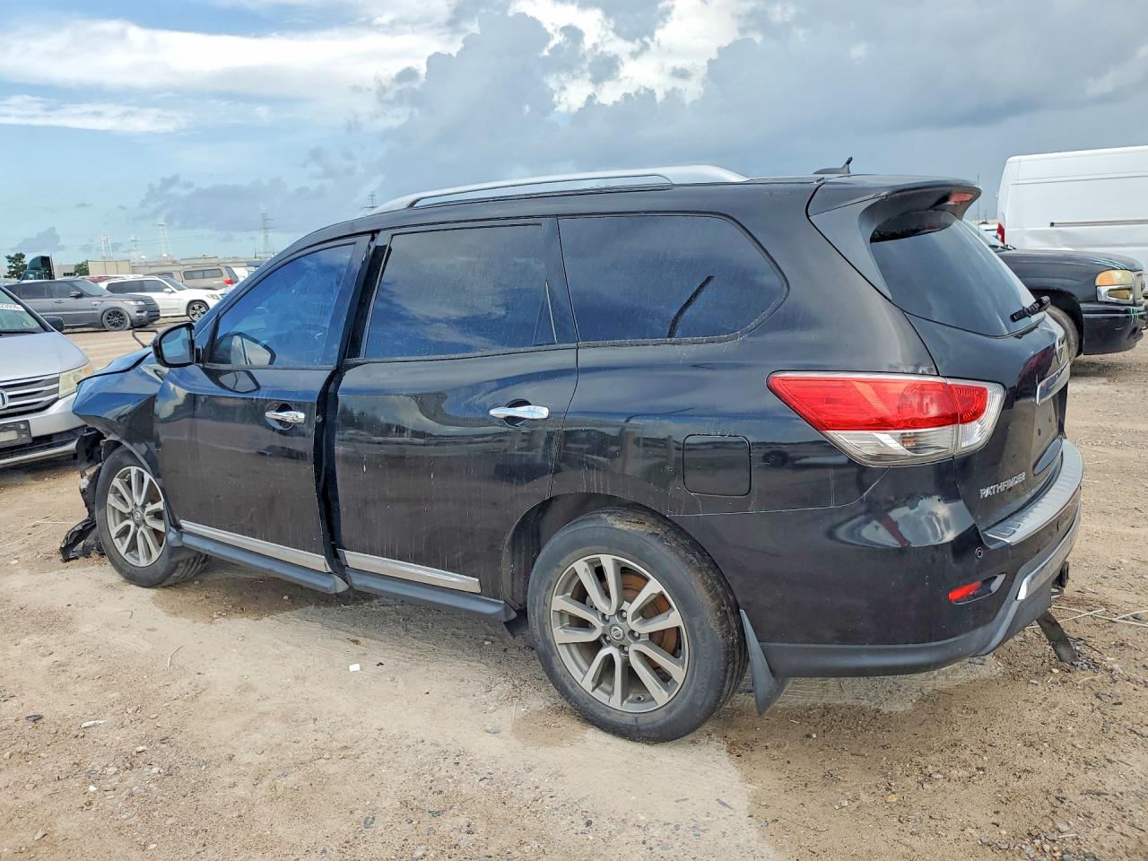 2014 Nissan Pathfinder S Black vin: 5N1AR2MN3EC617177