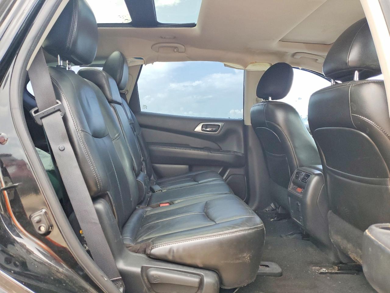 2014 Nissan Pathfinder S Black vin: 5N1AR2MN3EC617177