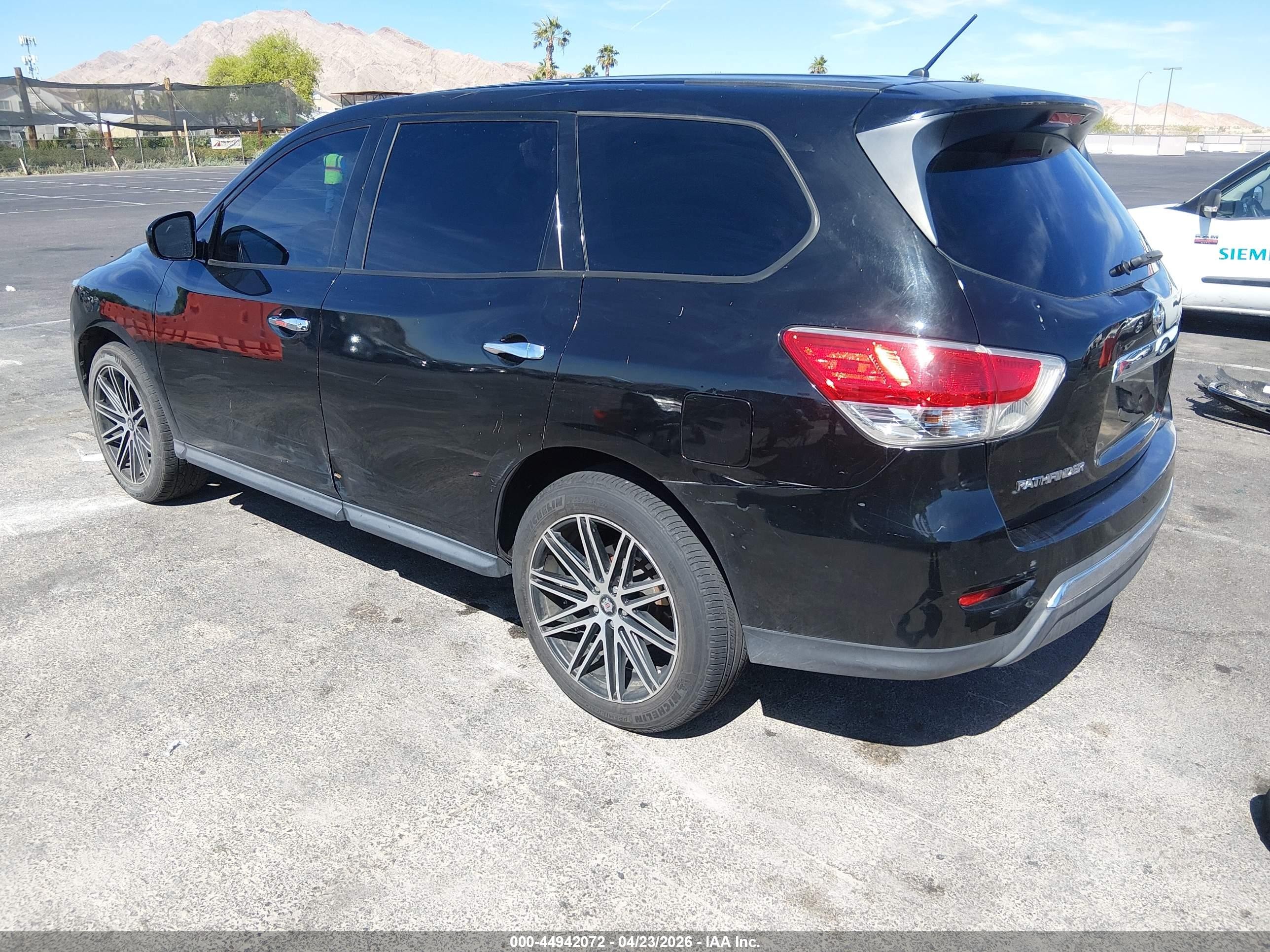 2014 Nissan Pathfinder S Black vin: 5N1AR2MN3EC618216