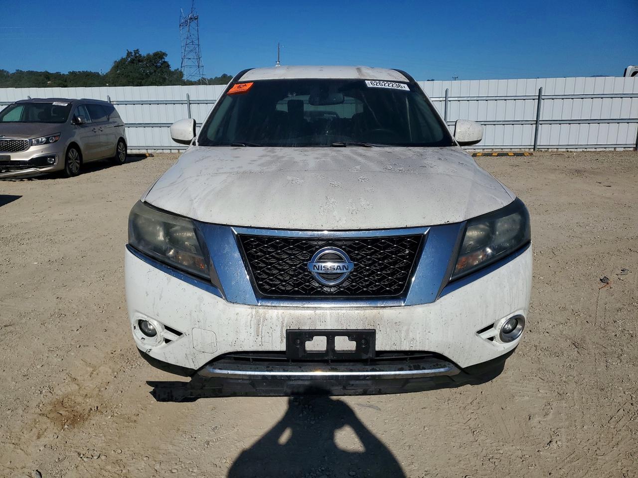 2014 Nissan Pathfinder S White vin: 5N1AR2MN3EC629393