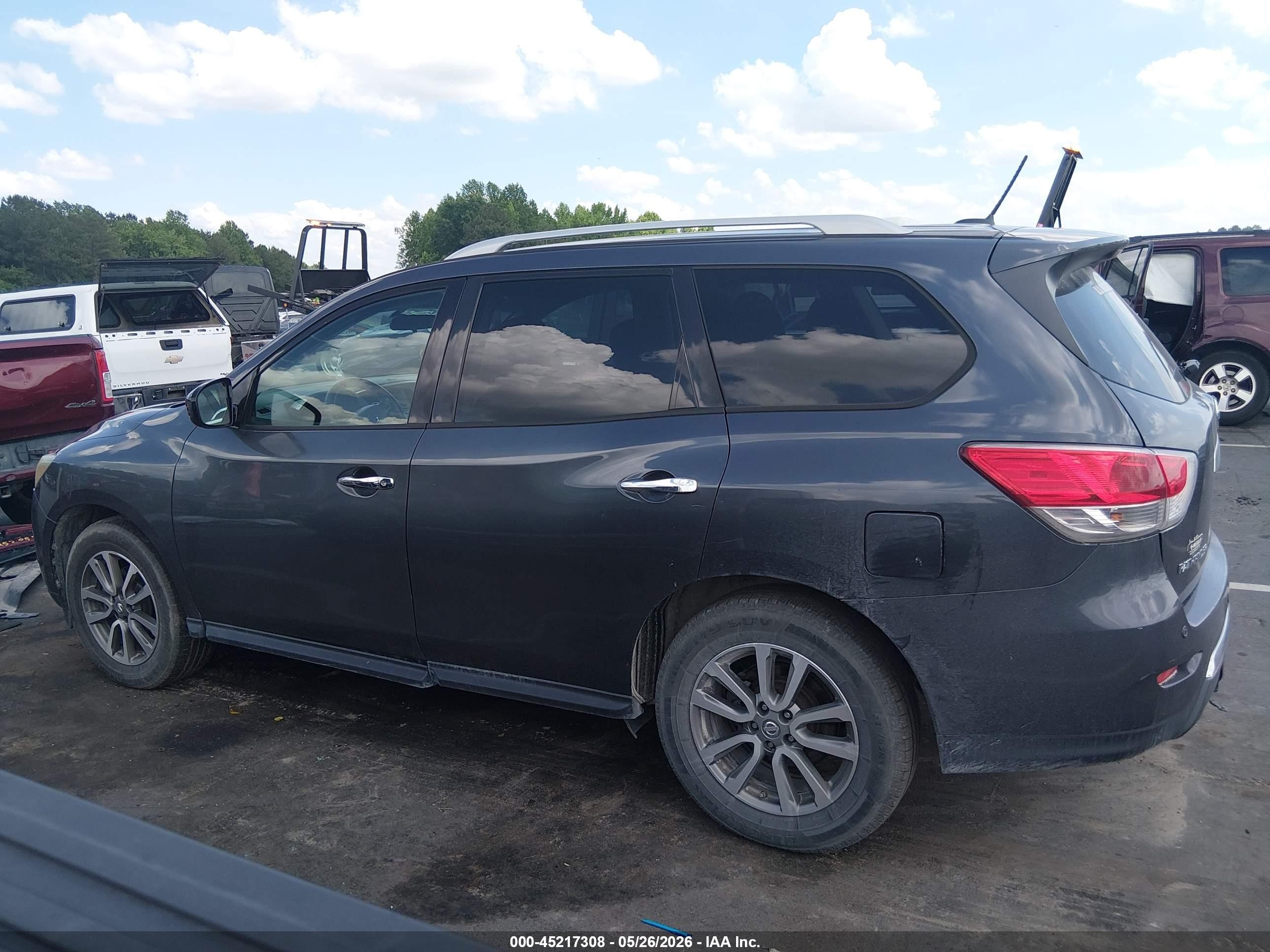 2014 Nissan Pathfinder Sv Черный vin: 5N1AR2MN3EC630785
