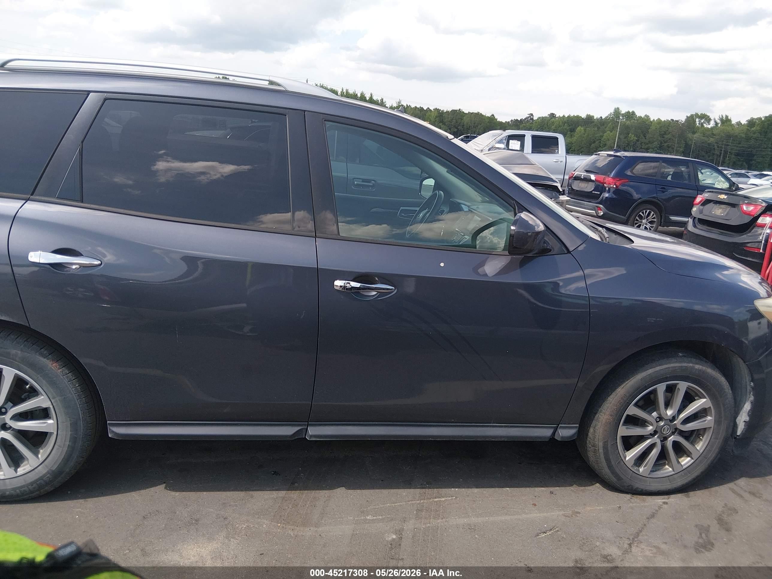 2014 Nissan Pathfinder Sv Черный vin: 5N1AR2MN3EC630785