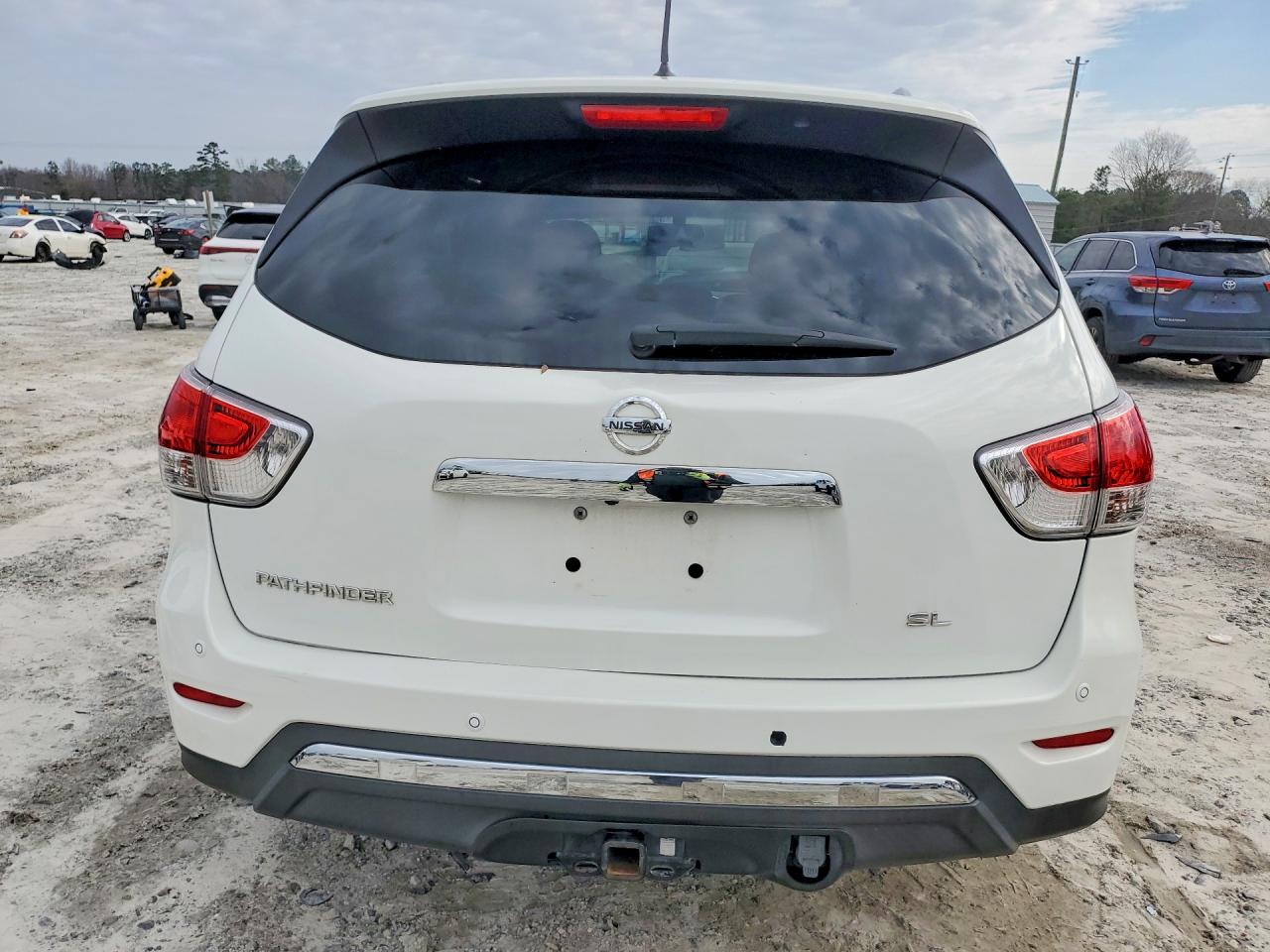 2014 Nissan Pathfinder Sl White vin: 5N1AR2MN3EC643570