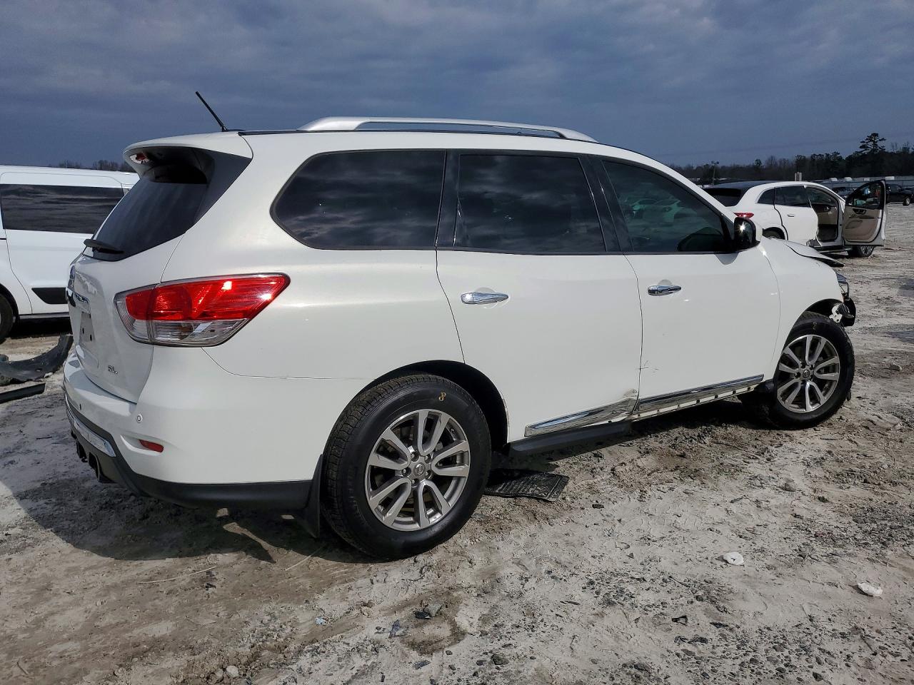 2014 Nissan Pathfinder Sl White vin: 5N1AR2MN3EC643570