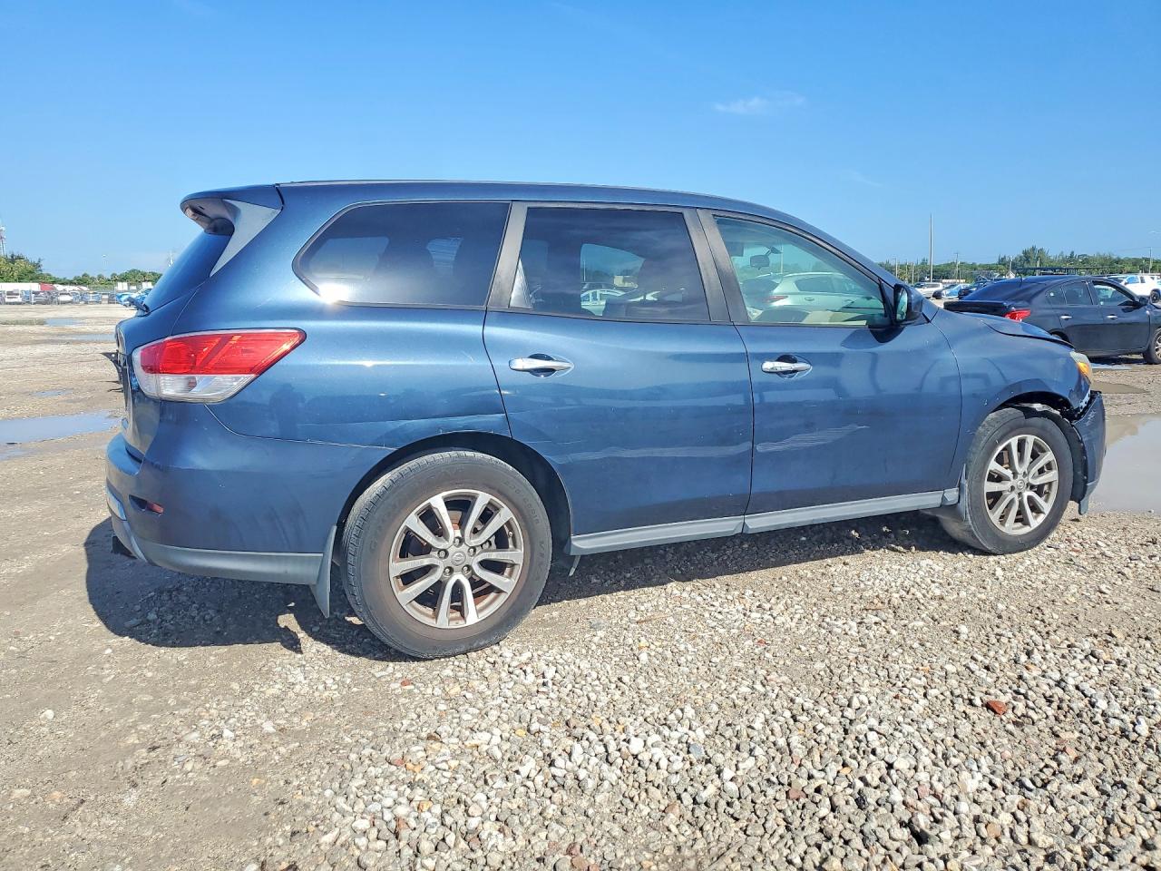 2014 Nissan Pathfinder S Blue vin: 5N1AR2MN3EC646744