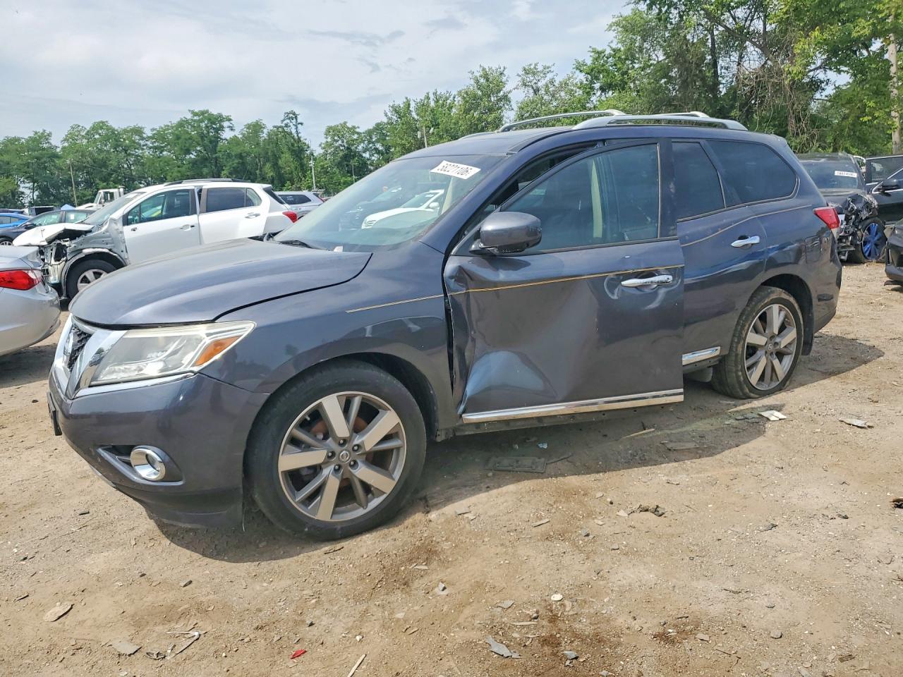 2014 Nissan Pathfinder S Blue vin: 5N1AR2MN3EC678805