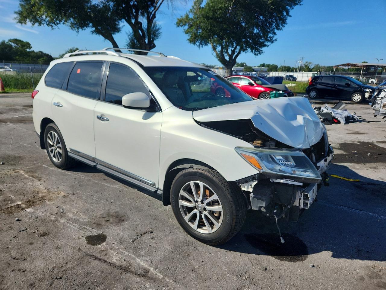 2014 Nissan Pathfinder Sl Белый vin: 5N1AR2MN3EC683776