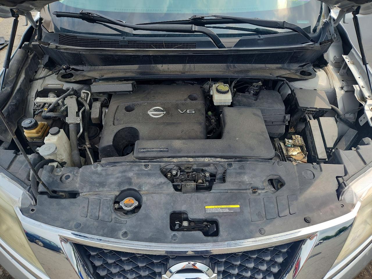 2014 Nissan Pathfinder Sl Silver vin: 5N1AR2MN3EC686290