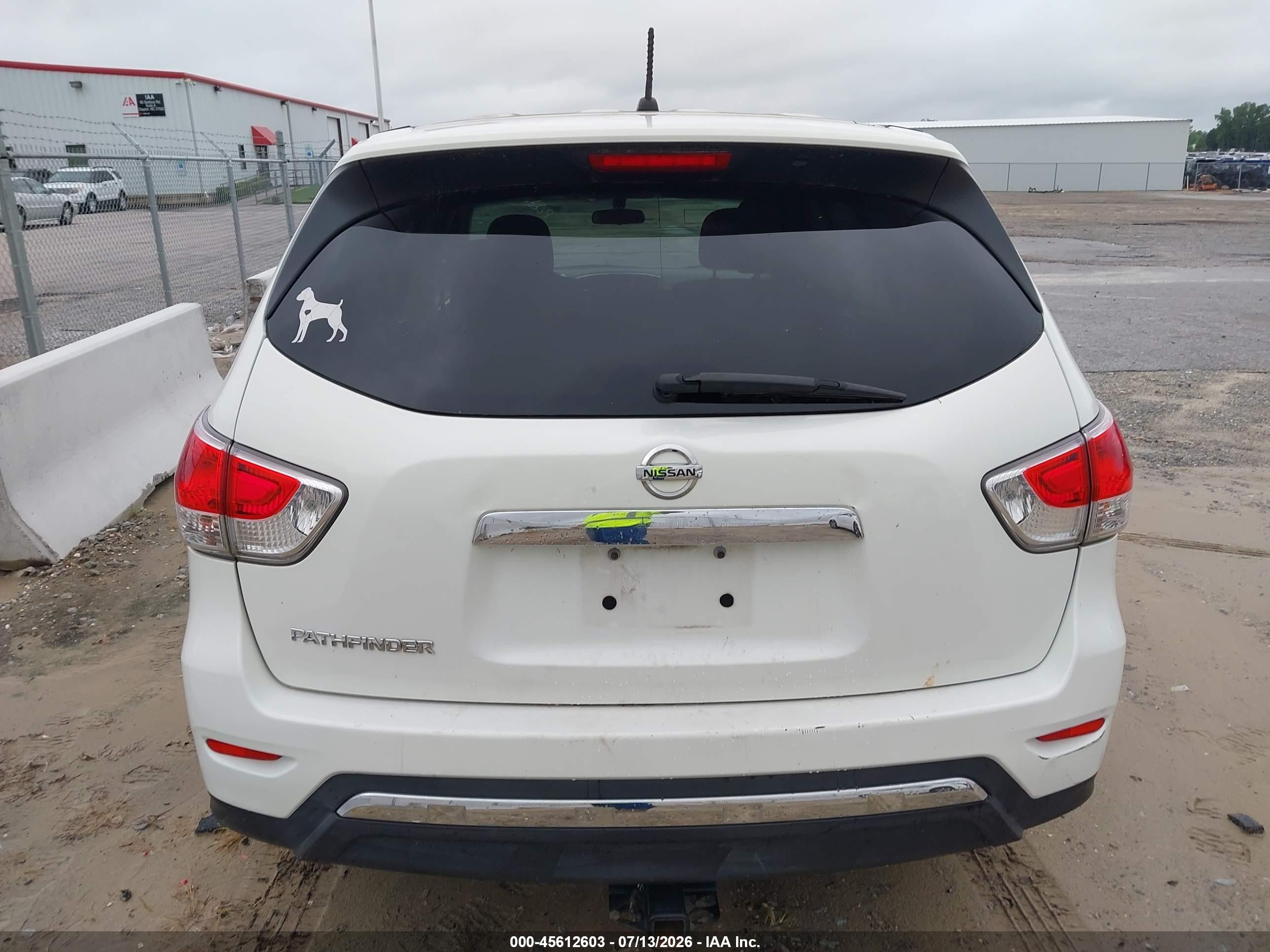 2014 Nissan Pathfinder S White vin: 5N1AR2MN3EC697516