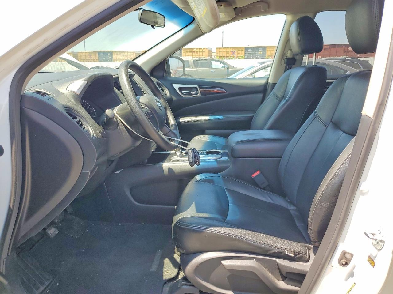 2014 Nissan Pathfinder S White vin: 5N1AR2MN3EC702276