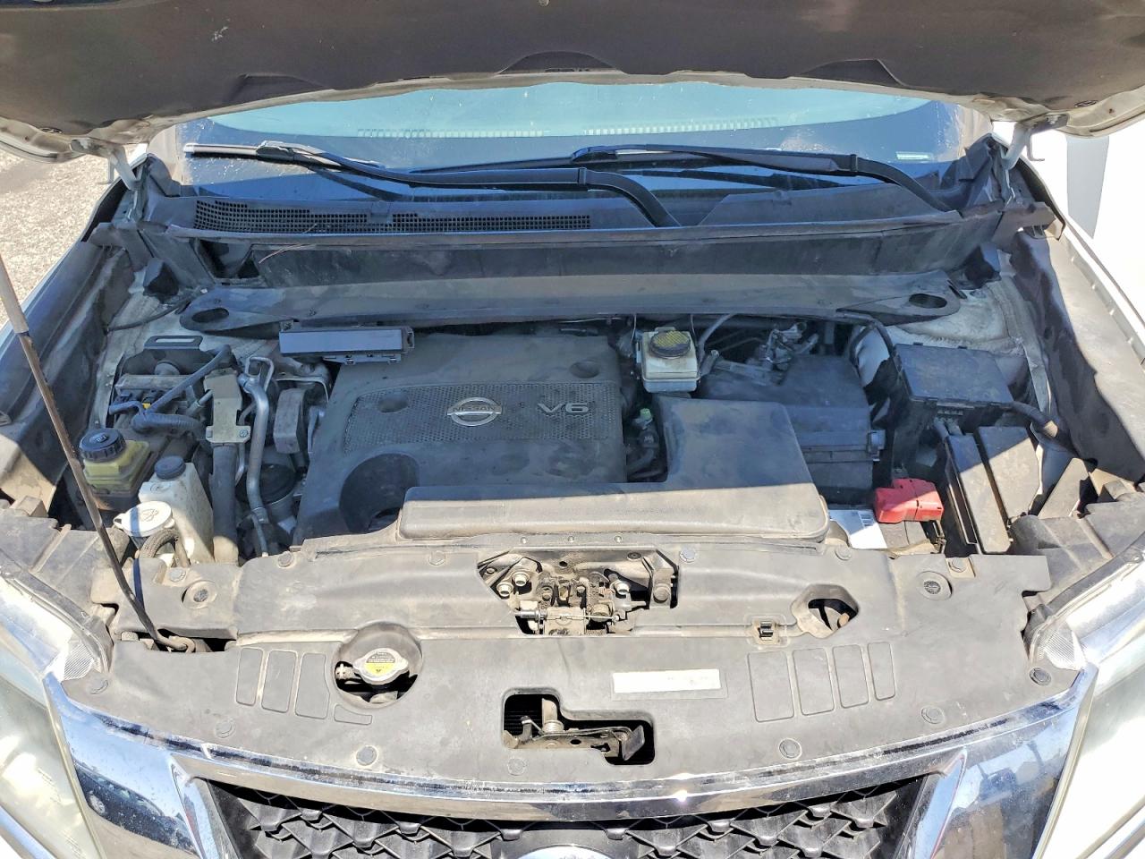2014 Nissan Pathfinder S White vin: 5N1AR2MN3EC702276
