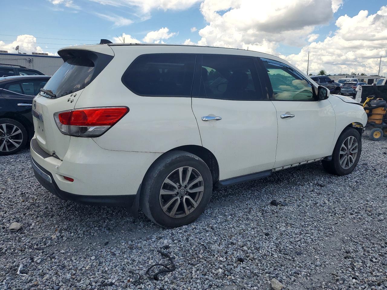2014 Nissan Pathfinder S White vin: 5N1AR2MN3EC704643