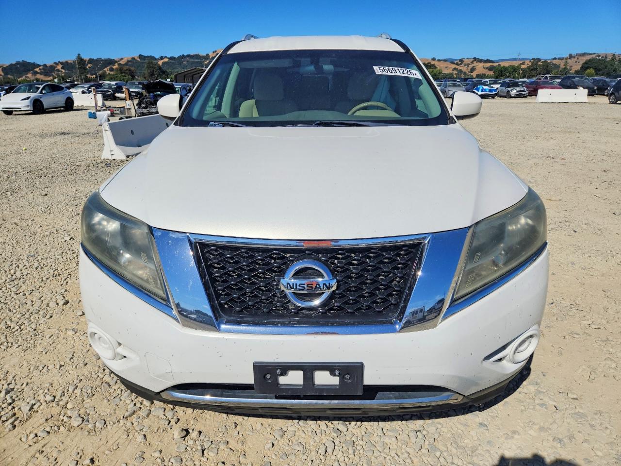 2014 Nissan Pathfinder Sv White vin: 5N1AR2MN3EC733821