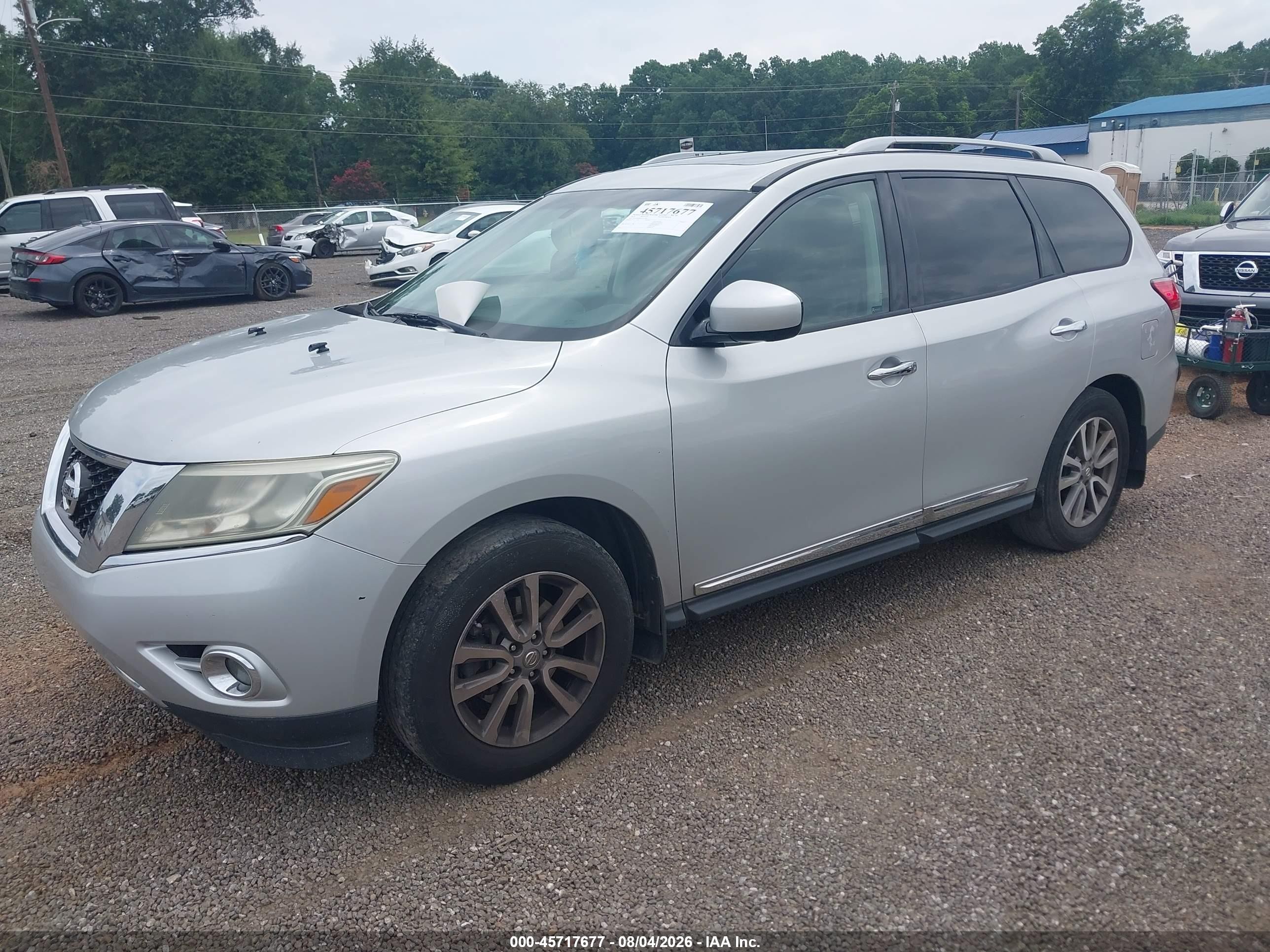 2015 Nissan Pathfinder Sl Серебряный vin: 5N1AR2MN3FC615026