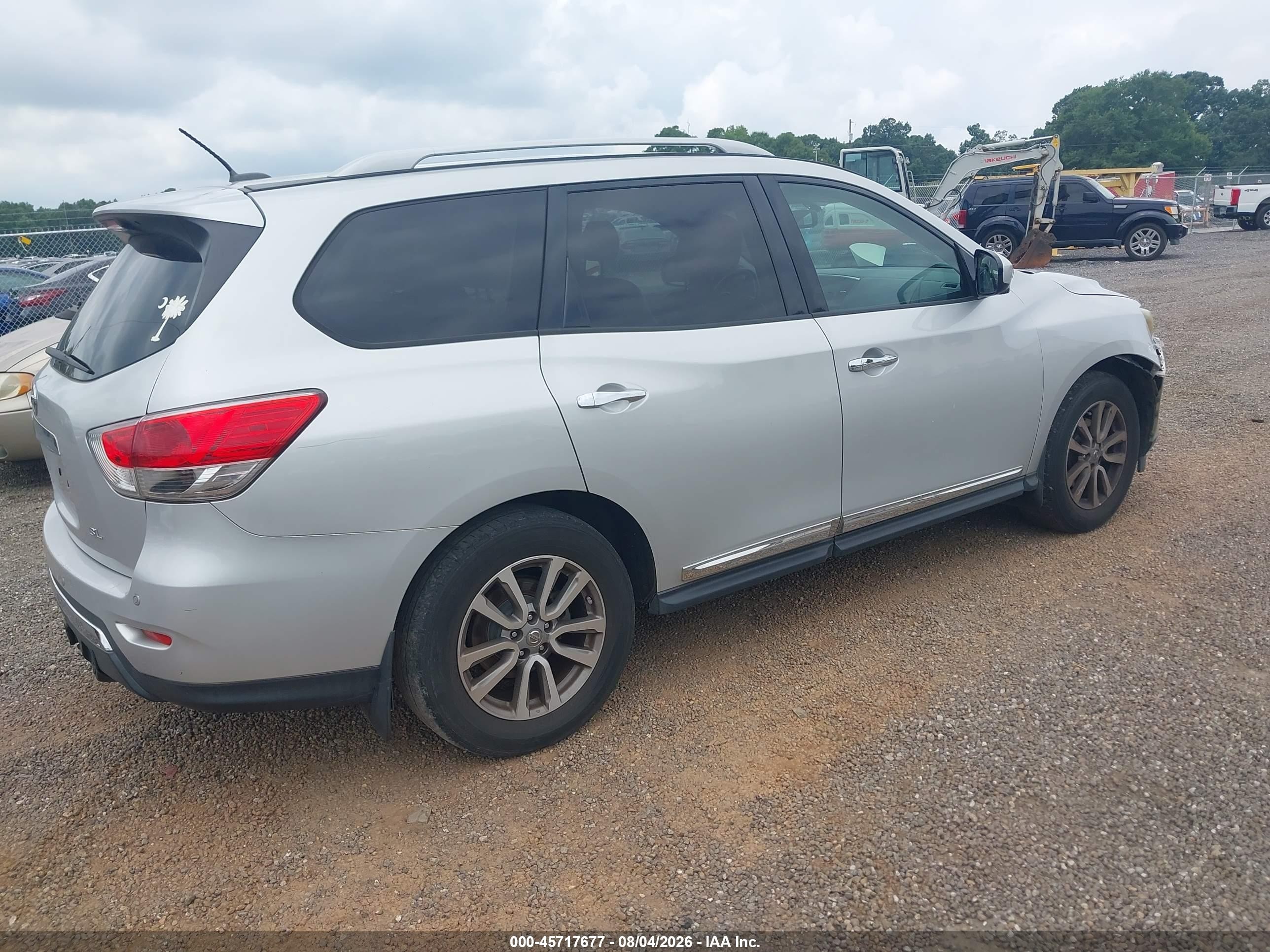 2015 Nissan Pathfinder Sl Серебряный vin: 5N1AR2MN3FC615026