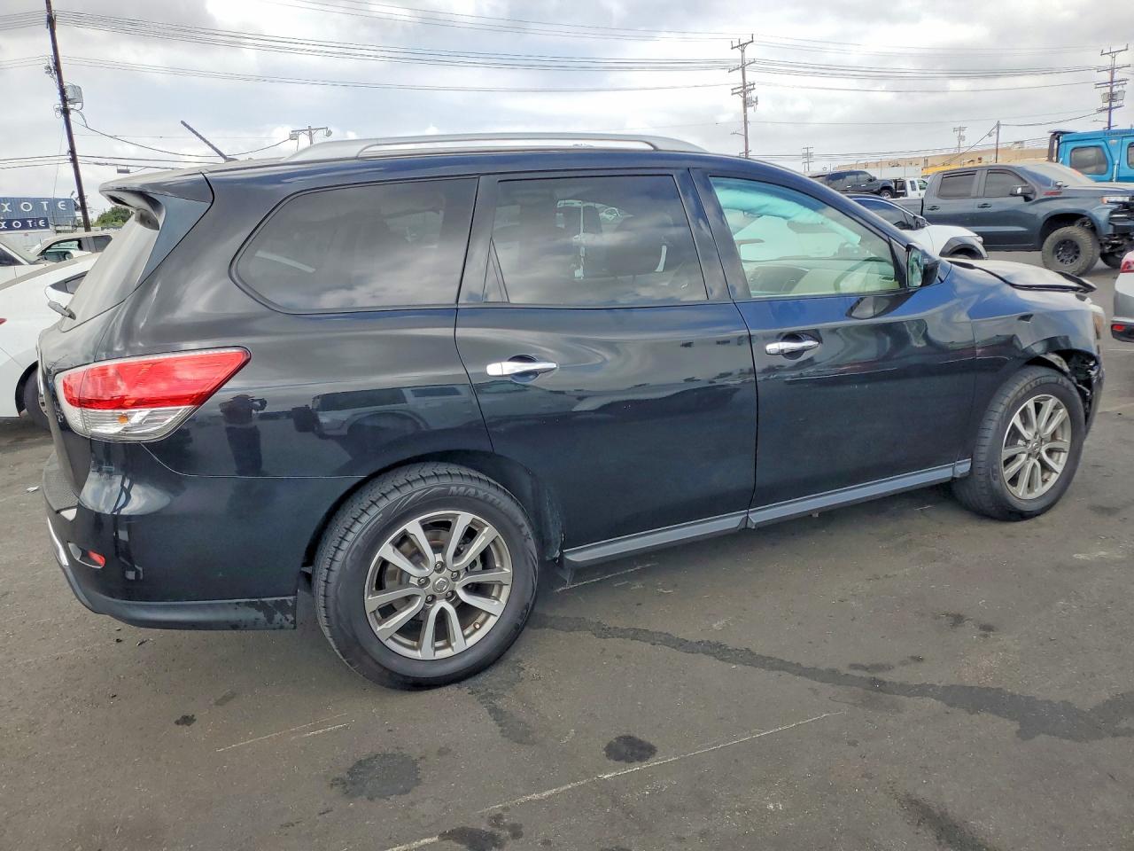 2015 Nissan Pathfinder S Черный vin: 5N1AR2MN3FC645062