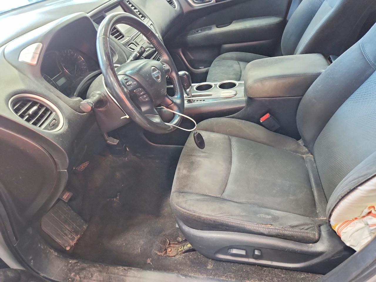 2015 Nissan Pathfinder Sv Серебряный vin: 5N1AR2MN3FC651475