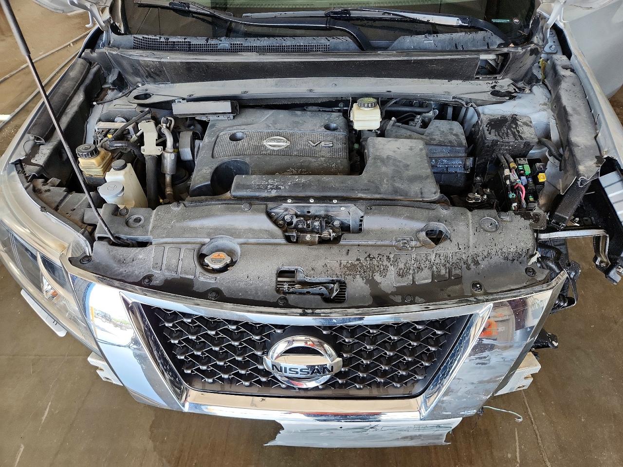2015 Nissan Pathfinder Sv Серебряный vin: 5N1AR2MN3FC651475