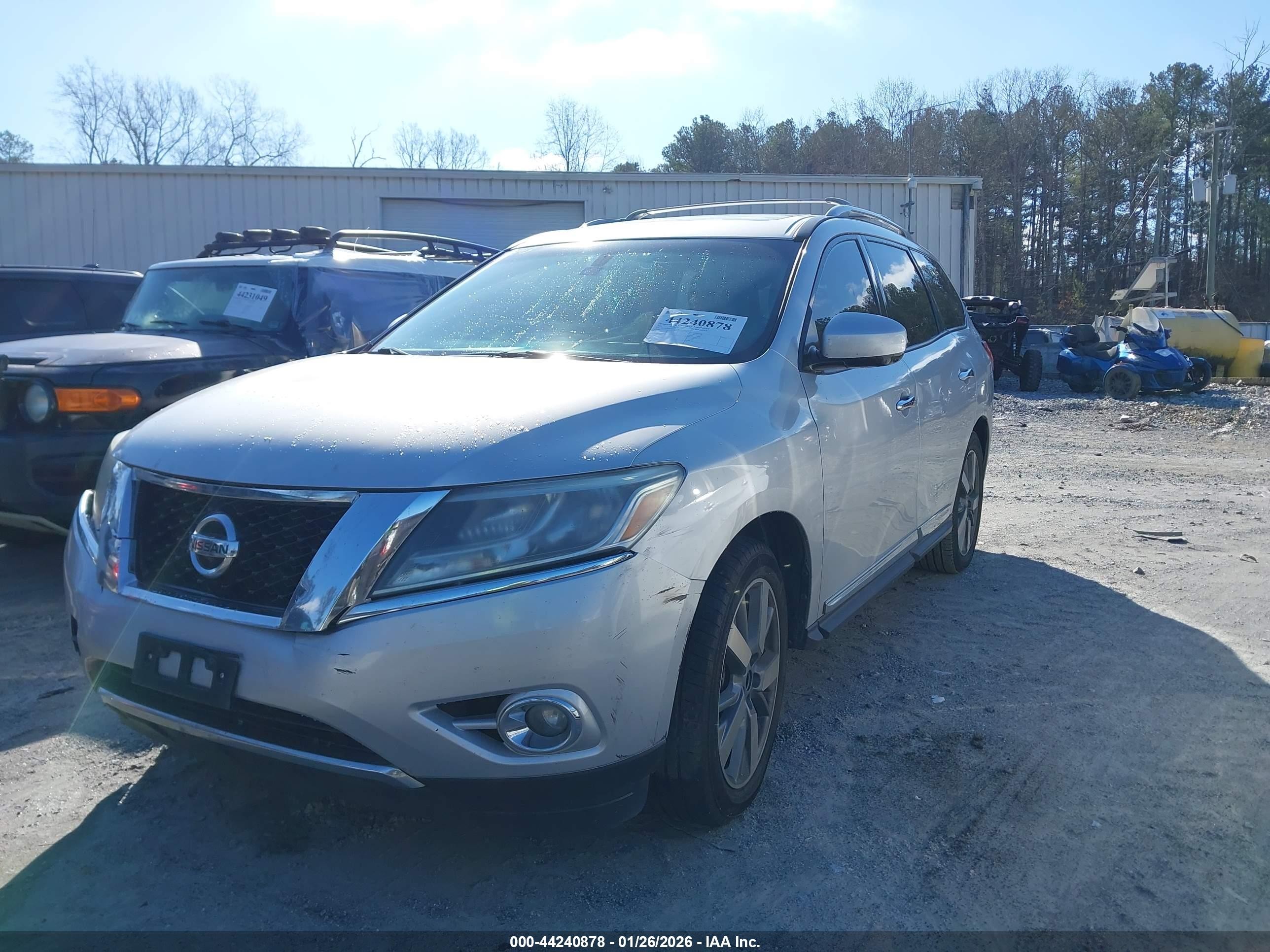 2015 Nissan Pathfinder Platinum Silver vin: 5N1AR2MN3FC671676