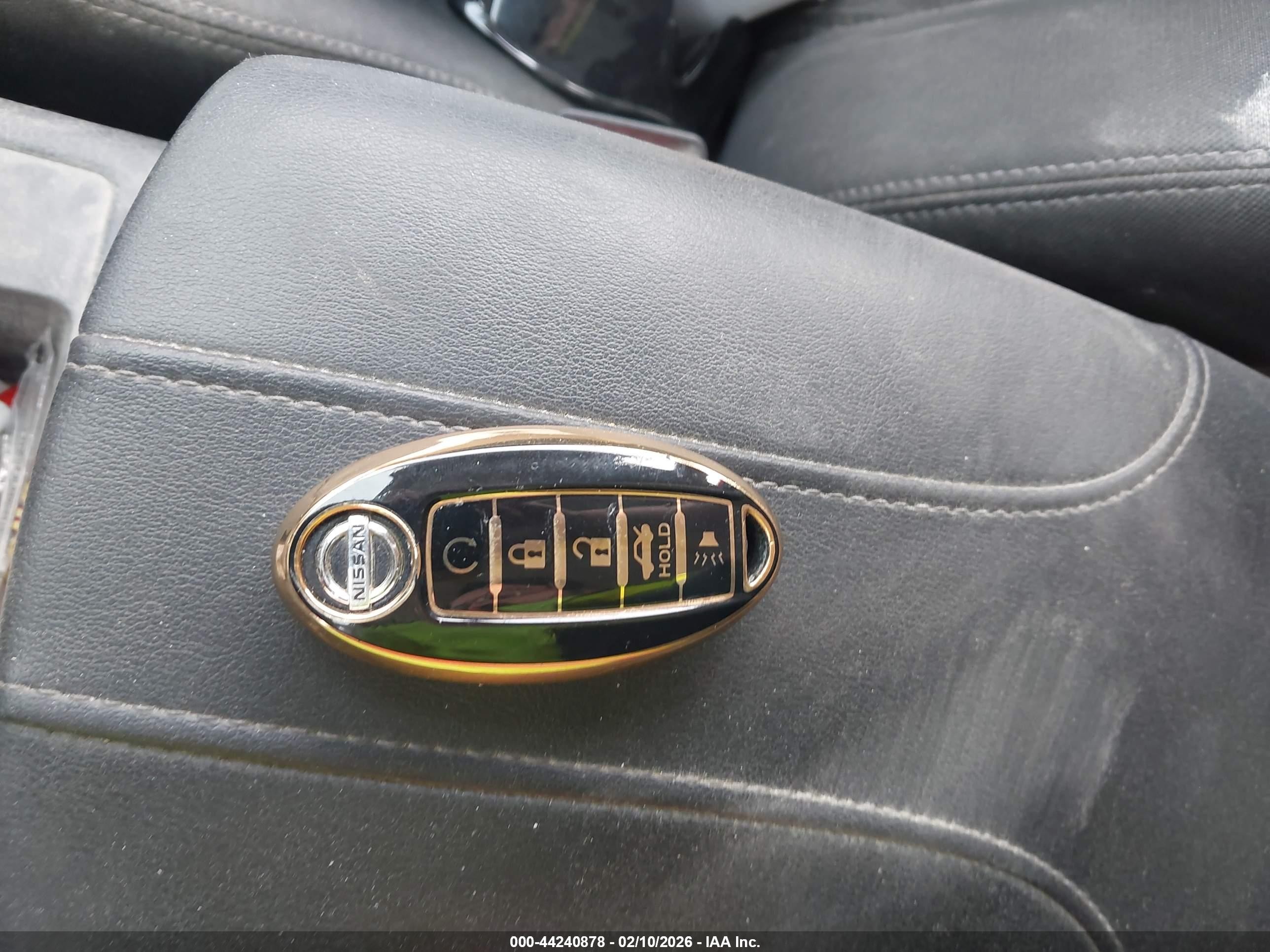 2015 Nissan Pathfinder Platinum Silver vin: 5N1AR2MN3FC671676