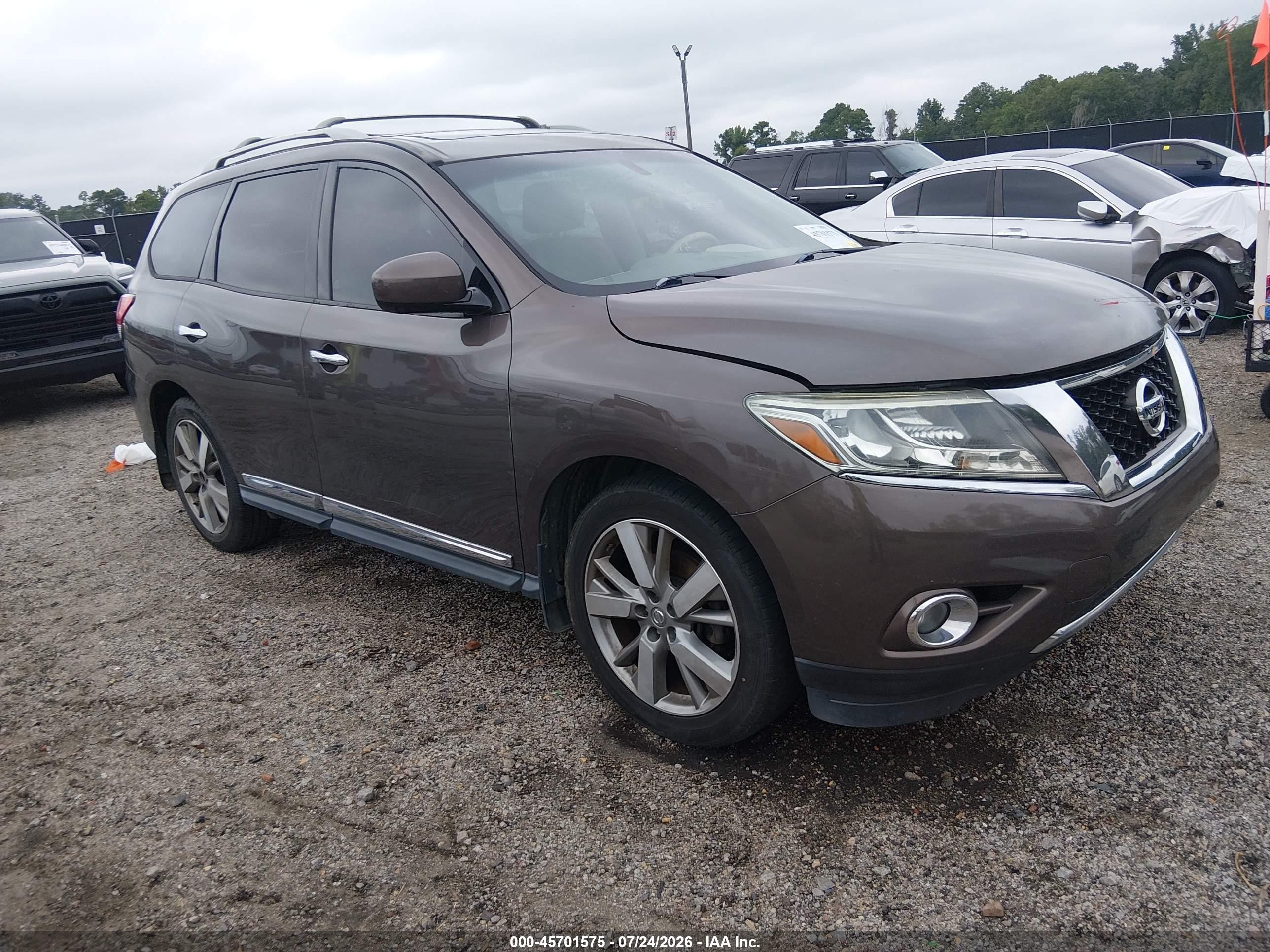 2015 Nissan Pathfinder Platinum Brown vin: 5N1AR2MN3FC678823