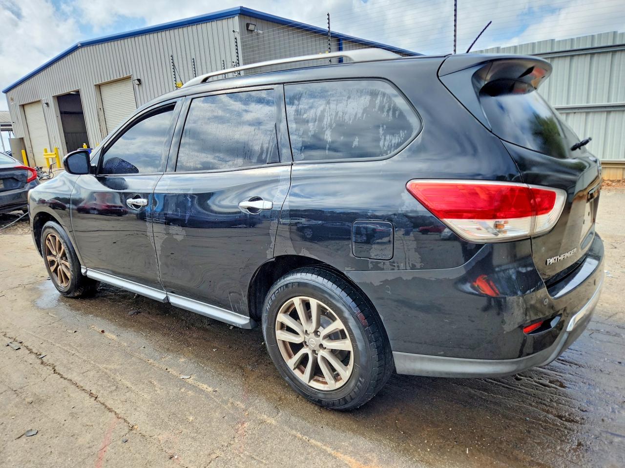 2015 Nissan Pathfinder Sv Black vin: 5N1AR2MN3FC680023