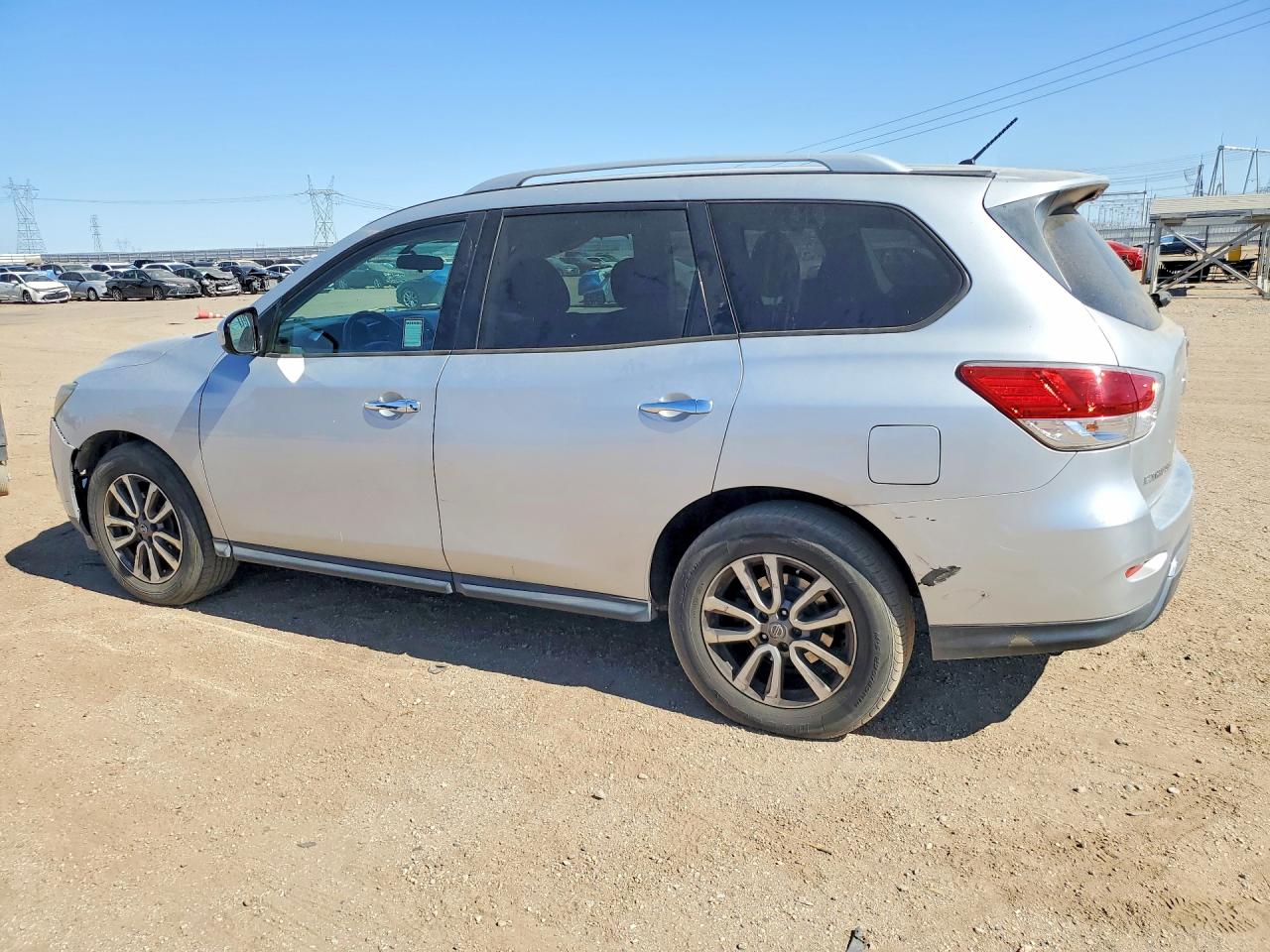 2015 Nissan Pathfinder S Silver vin: 5N1AR2MN3FC682418