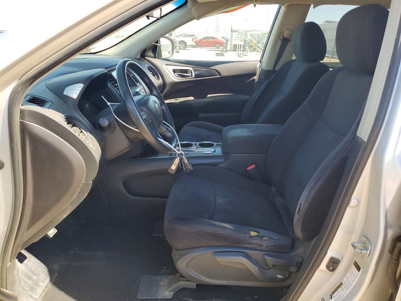 2015 Nissan Pathfinder S Silver vin: 5N1AR2MN3FC682418
