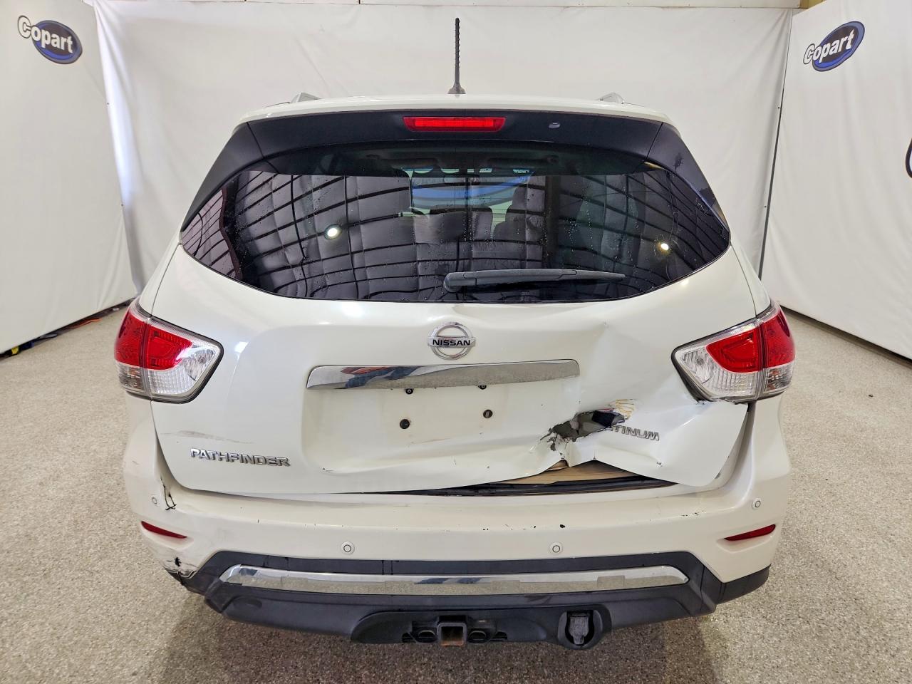 2015 Nissan Pathfinder S White vin: 5N1AR2MN3FC693242