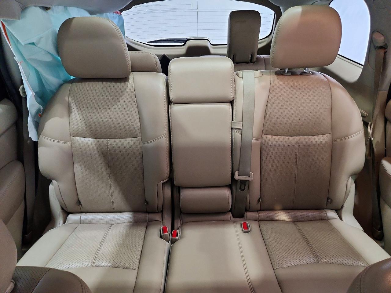 2015 Nissan Pathfinder S White vin: 5N1AR2MN3FC693242