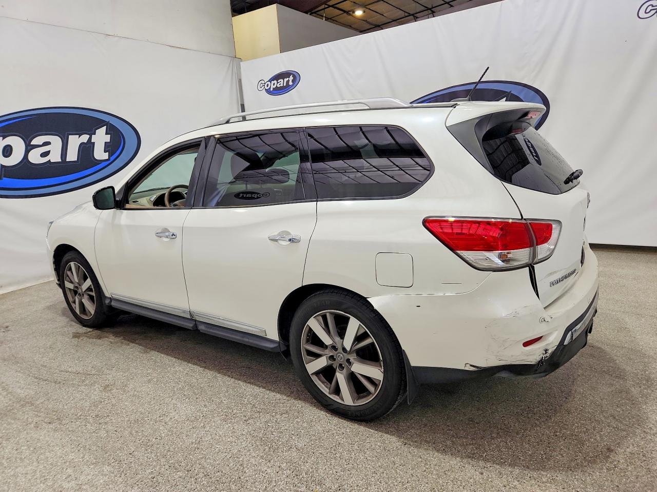 2015 Nissan Pathfinder S White vin: 5N1AR2MN3FC693242
