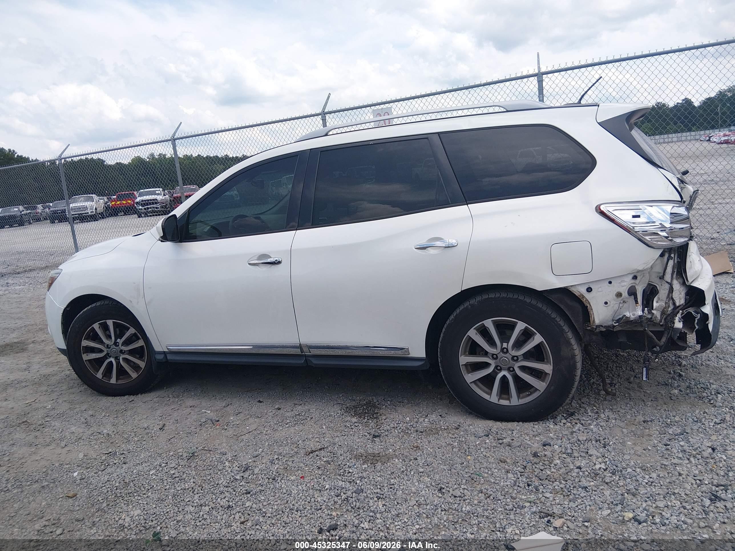 2015 Nissan Pathfinder Sl White vin: 5N1AR2MN3FC707463