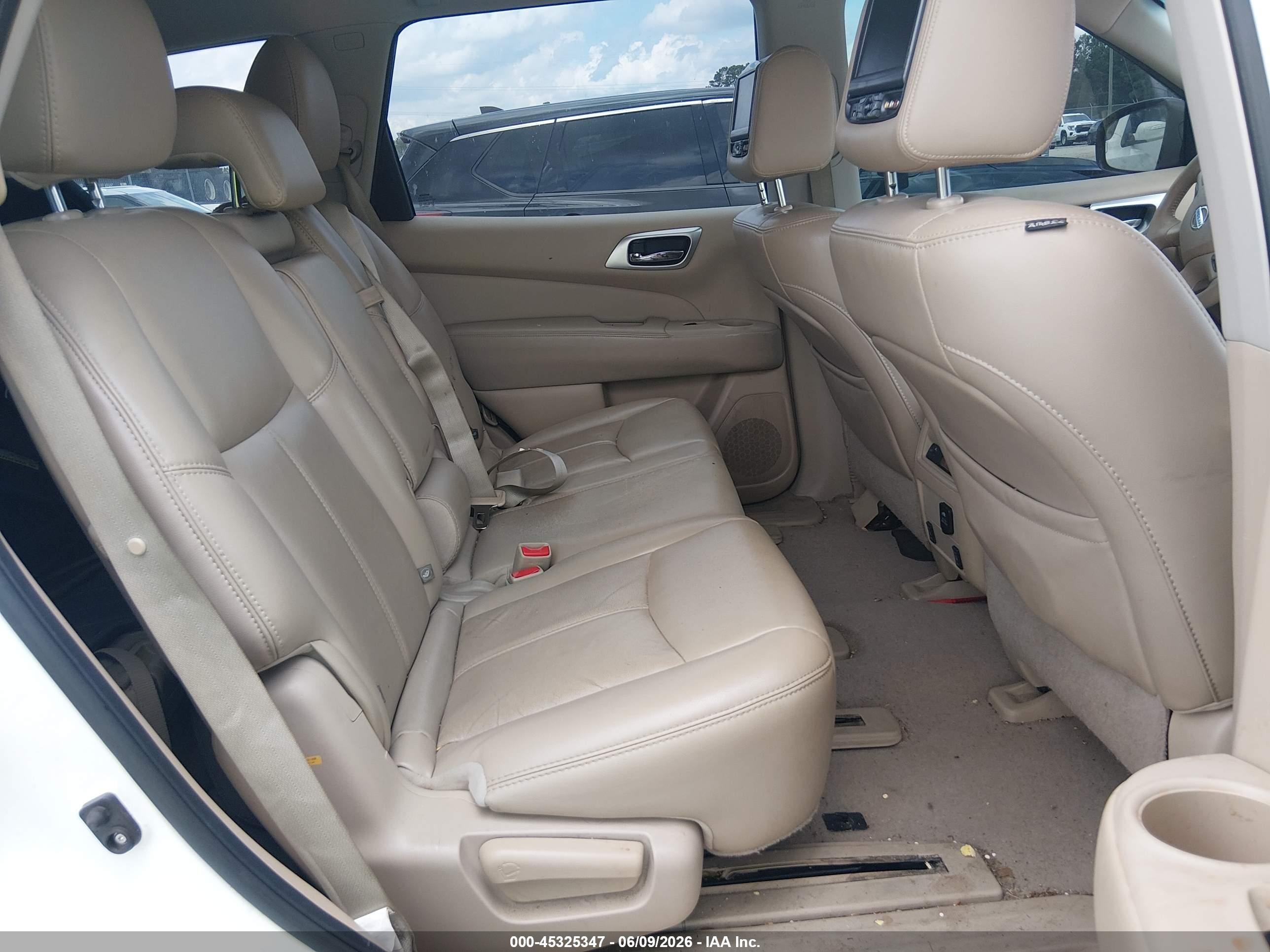 2015 Nissan Pathfinder Sl White vin: 5N1AR2MN3FC707463