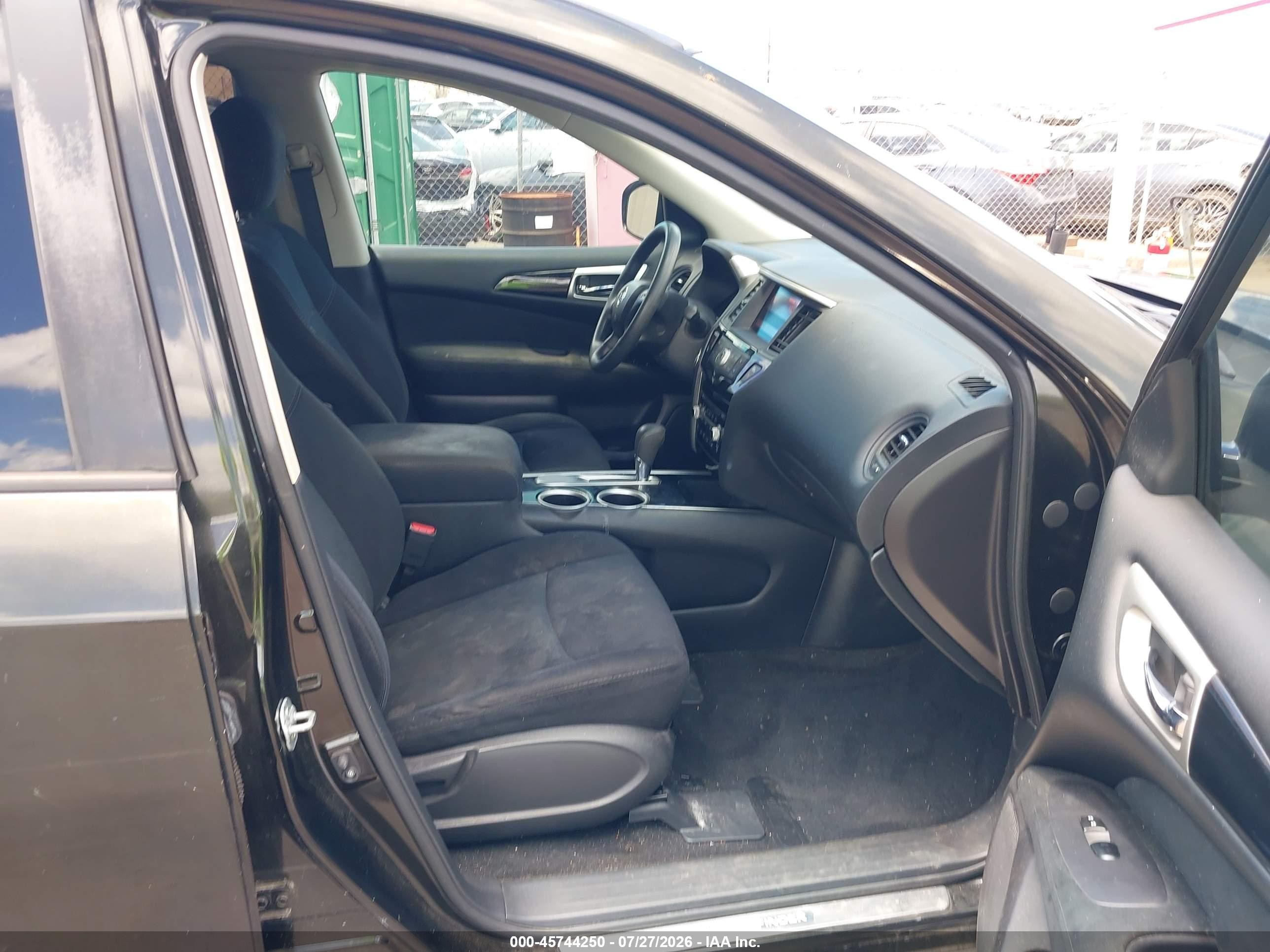 2015 Nissan Pathfinder S Gray vin: 5N1AR2MN3FC723792